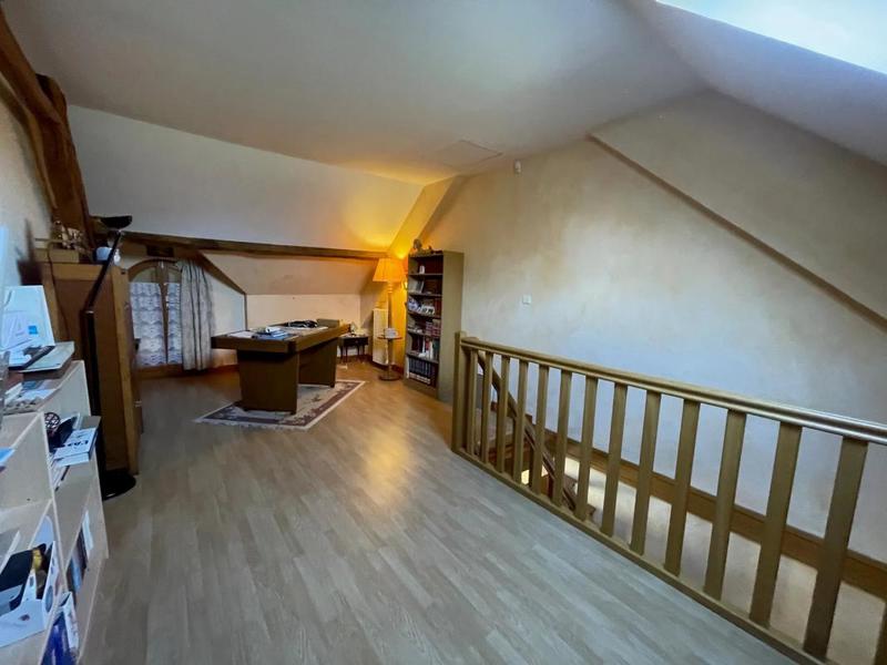 Maison - 186 m² - 7 pièces