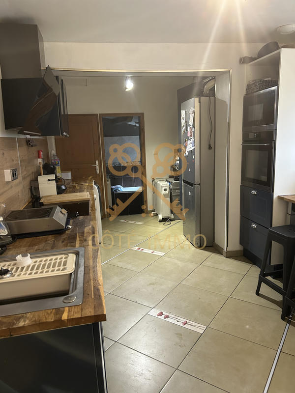 Maison - 101 m² - 5 pièces