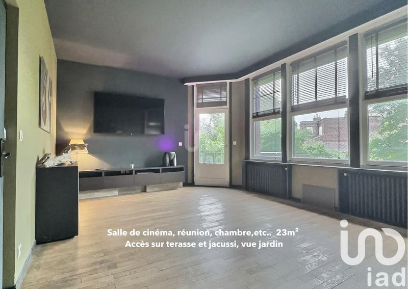 Maison - 407 m² - 12 pièces