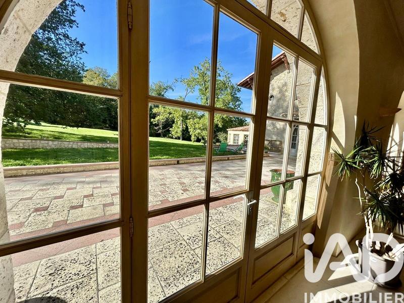 Maison - 502 m² - 13 pièces