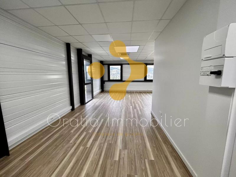 Bureau - 50 m² - 1 pièce