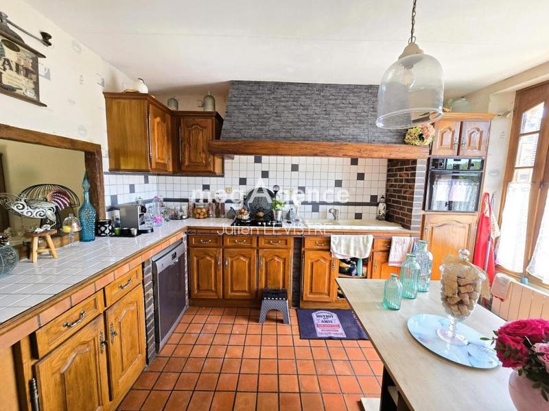 Maison - 180 m² - 6 pièces