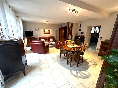 Maison - 271 m² - 7 pièces