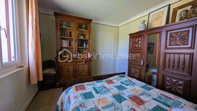 Maison traditionnelle - 90 m² - 7 pièces