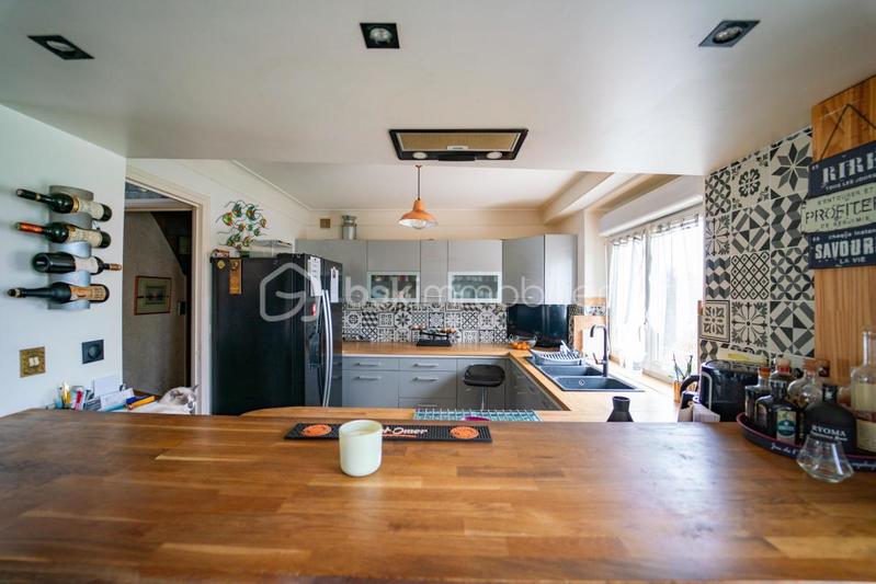 Maison - 91 m² - 6 pièces