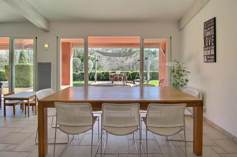 Villa - 152 m² - 5 pièces