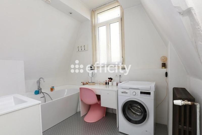 Maison - 200 m² - 7 pièces