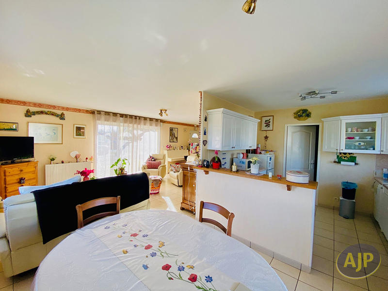 Maison - 85 m² - 3 pièces