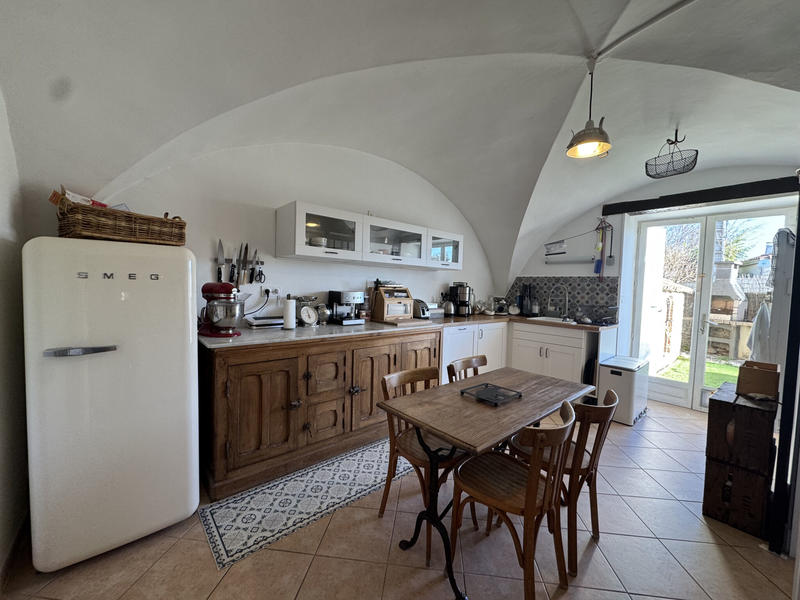 Maison - 250 m² - 9 pièces