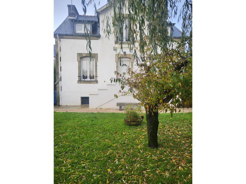 Maison - 96 m² - 5 pièces