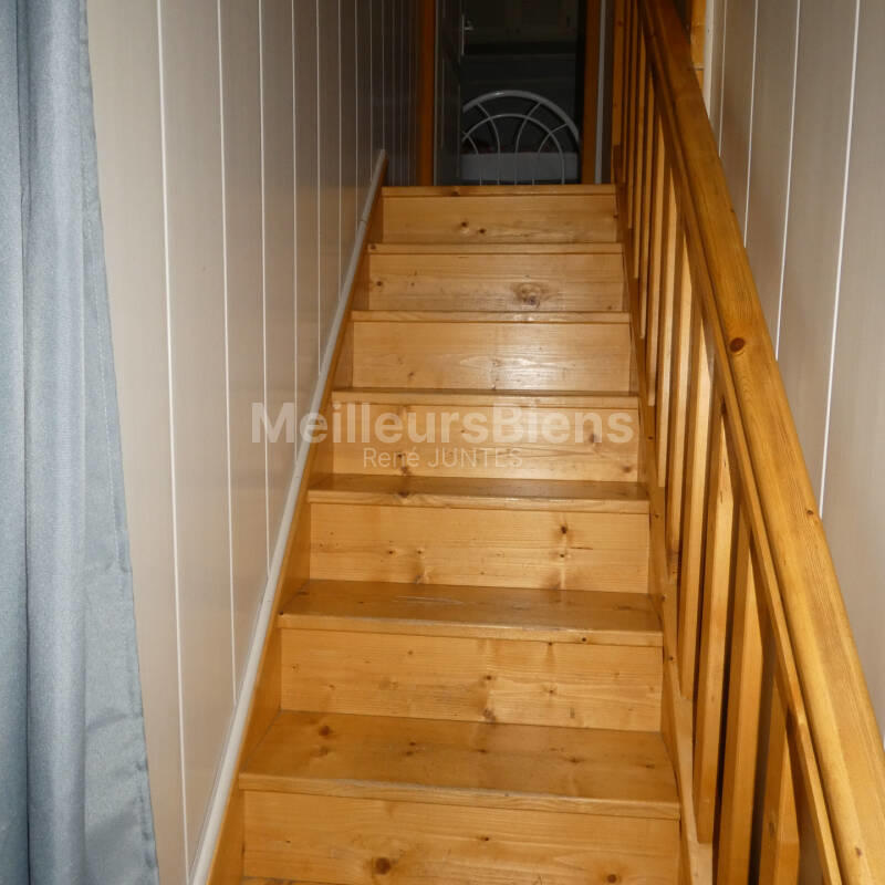 Appartement - 81 m² - 5 pièces