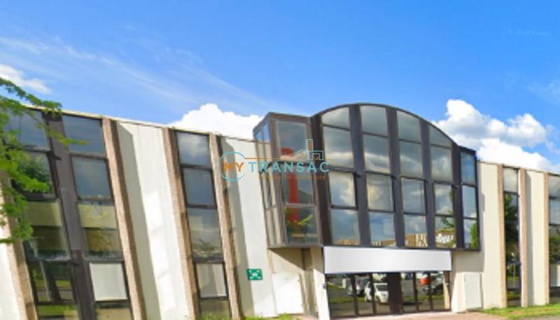 Local d'activités - 528 m²