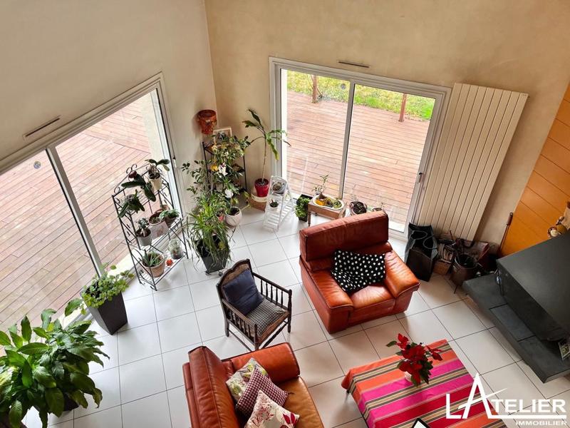 Maison - 200 m² - 7 pièces