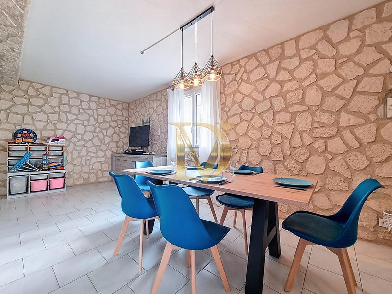 Maison ancienne - 181 m² - 6 pièces