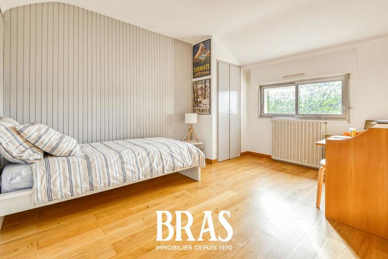 Maison - 148 m² - 8 pièces