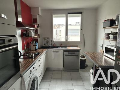 Appartement - 79 m² - 4 pièces