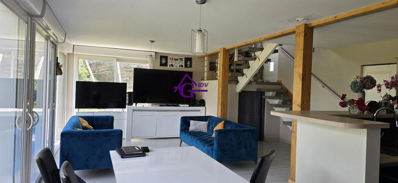 Maison - 140 m² - 6 pièces