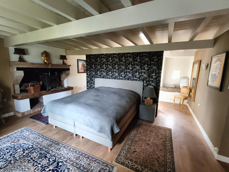 Maison - 247 m² - 7 pièces