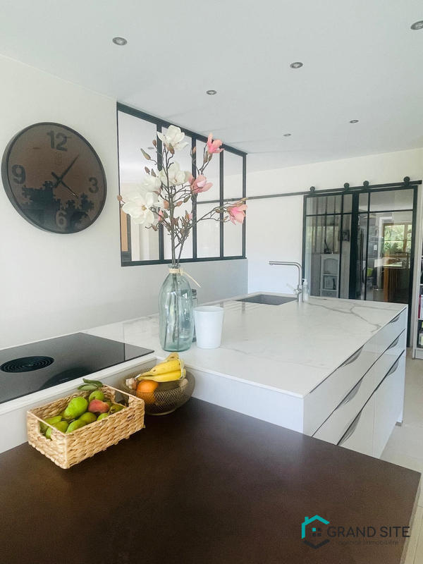 Maison - 162 m² - 6 pièces