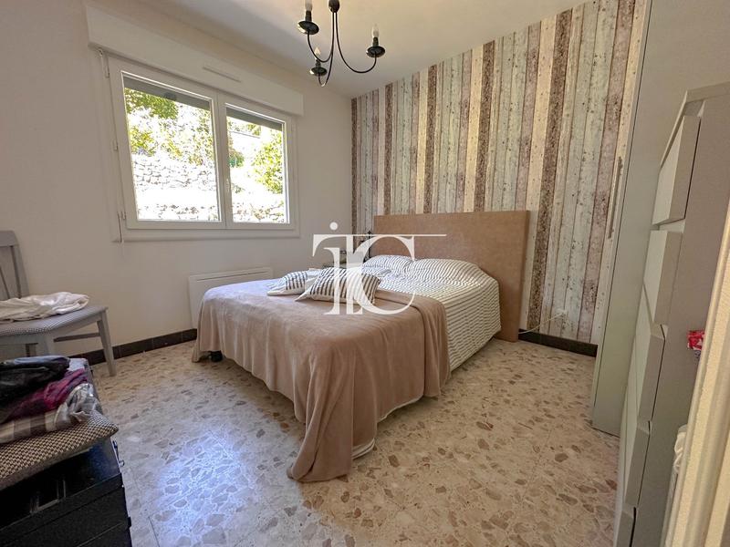 Maison - 183 m² - 6 pièces