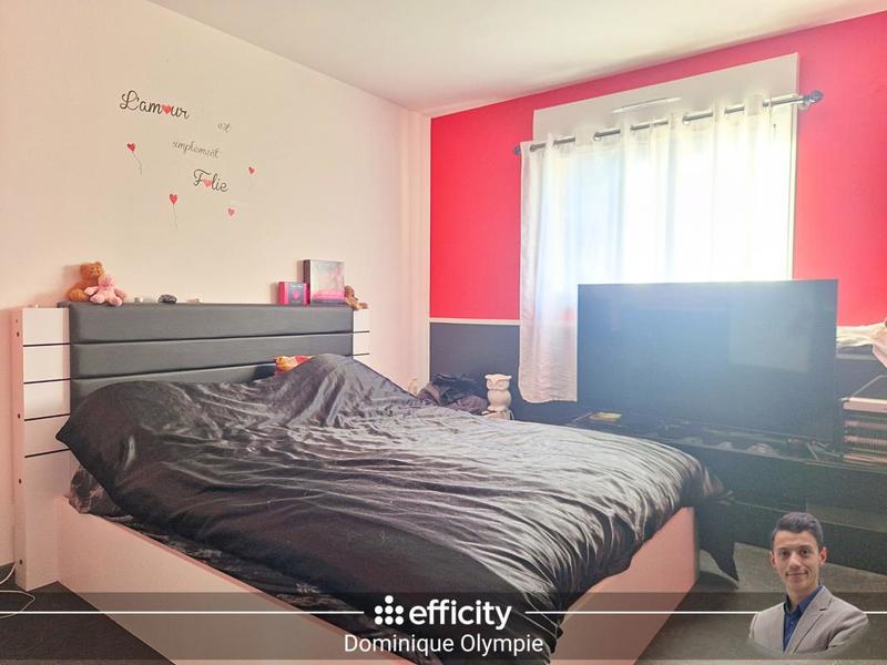 Maison - 102 m² - 4 pièces