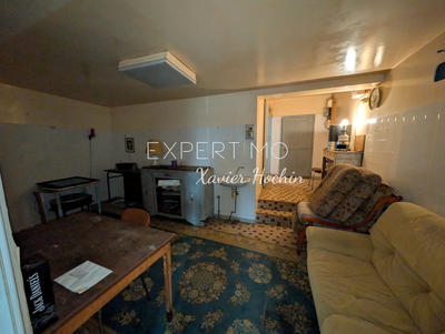 Maison - 180 m² - 5 pièces