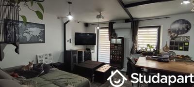 Chambre - 9 m² - 1 pièce