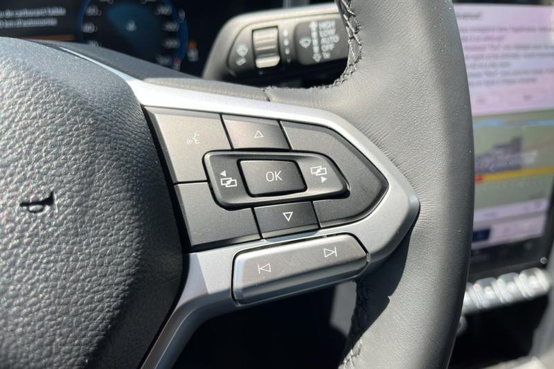 Volkswagen Amarok V6 240 Bva10 Aventura 4pl