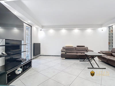 Maison - 112 m² - 7 pièces