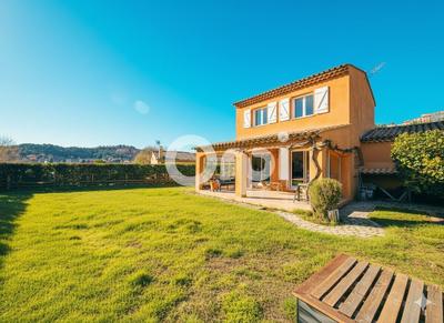 Maison - 81 m² - 3 pièces