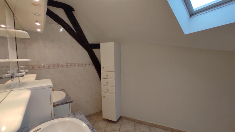 Appartement - 85 m² - 3 pièces