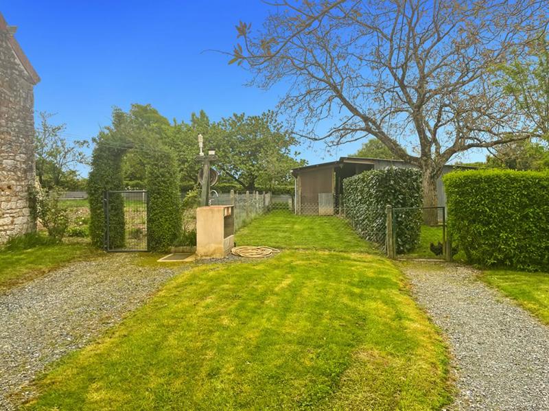 Maison - 250 m² - 10 pièces