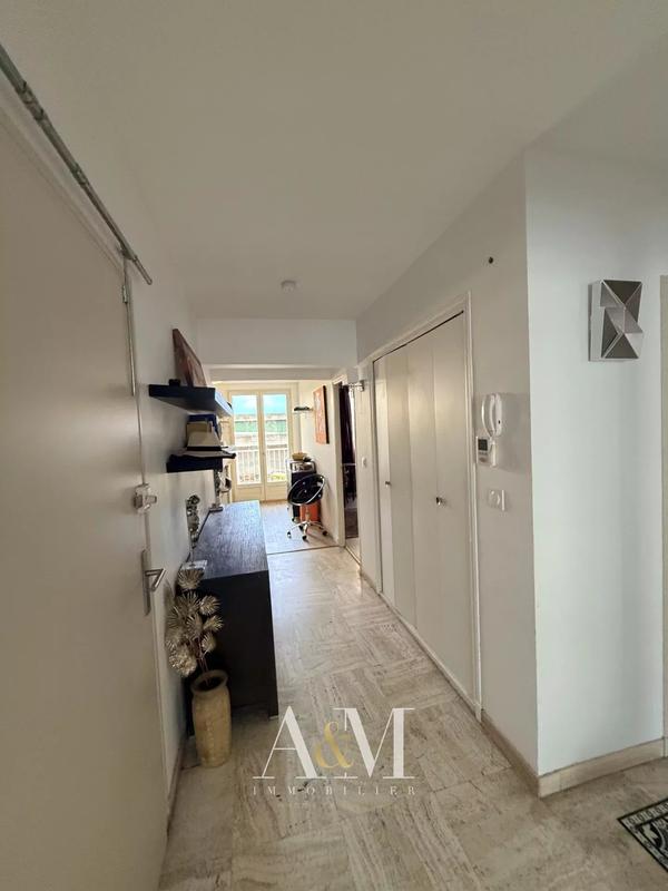 Appartement - 74 m² - 3 pièces