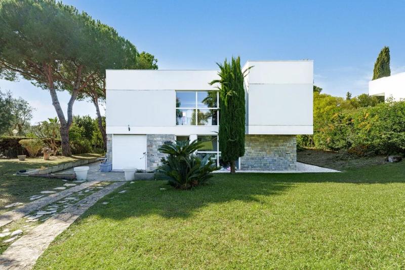 Villa - 185 m² - 7 pièces