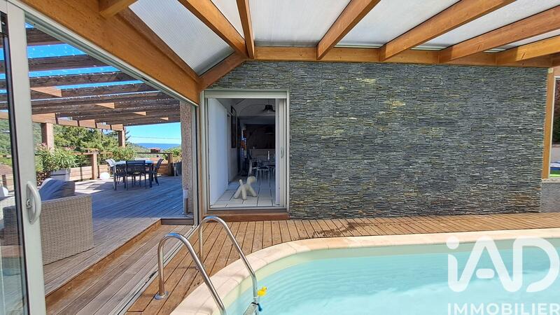 Maison - 160 m² - 6 pièces