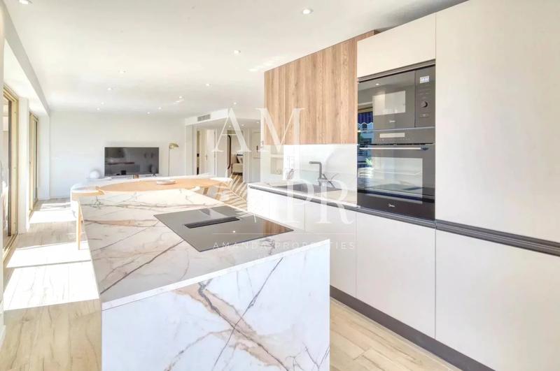 Appartement - 95 m² - 4 pièces