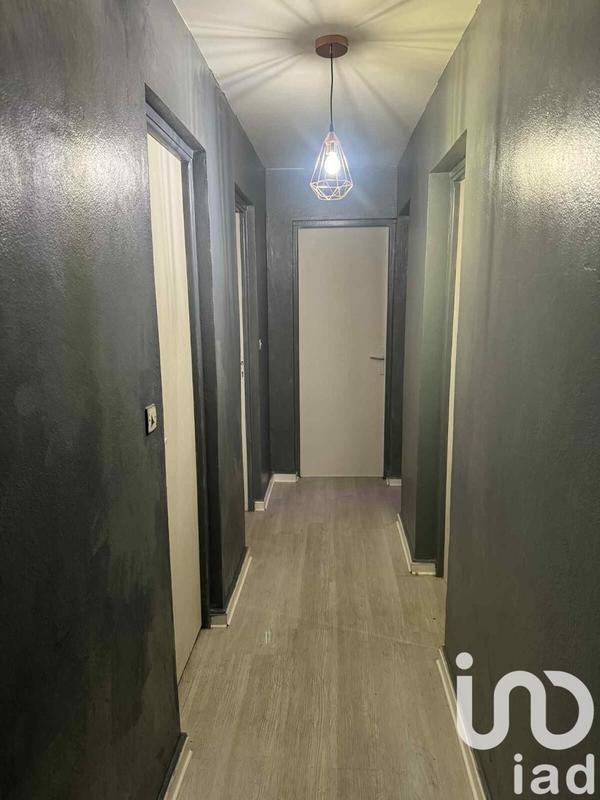 Maison - 230 m² - 8 pièces