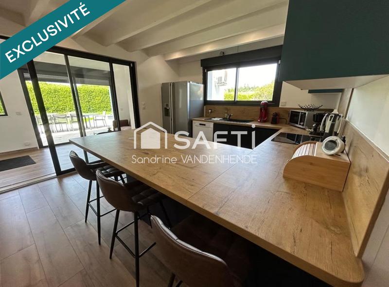 Villa - 232 m² - 10 pièces