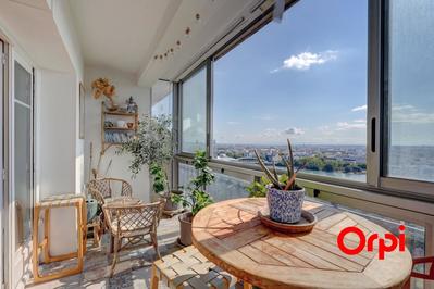 Appartement - 97 m² - 4 pièces