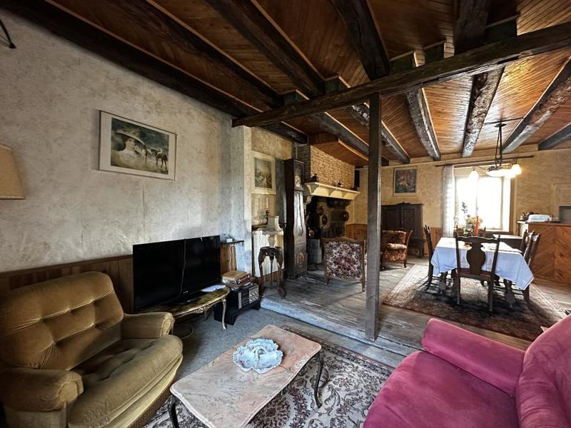 Maison ancienne - 206 m² - 7 pièces