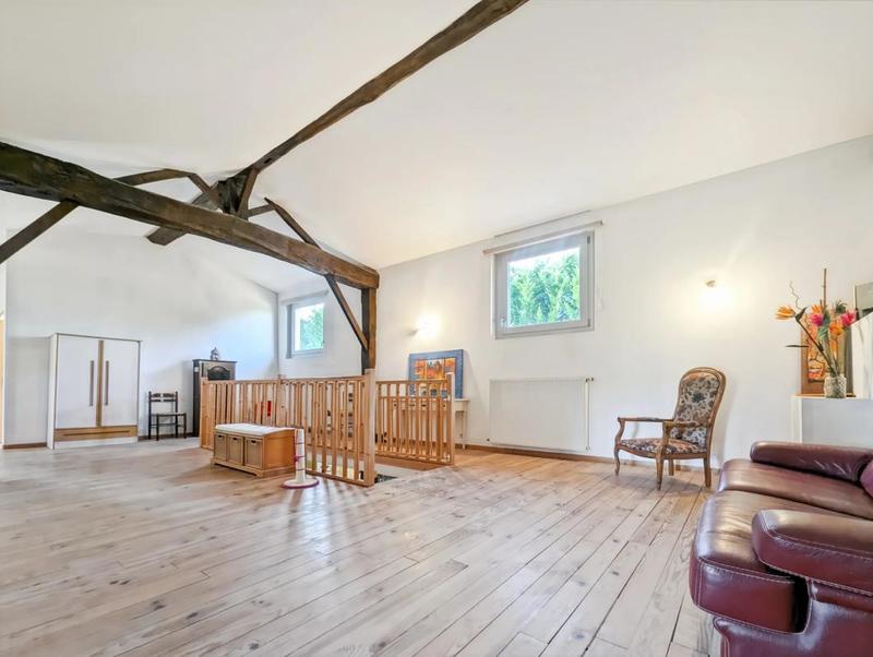 Maison - 252 m² - 7 pièces