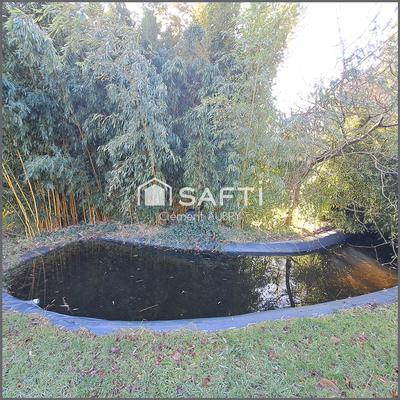 Maison - 195 m² - 9 pièces