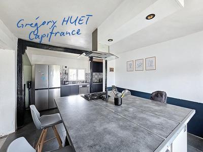 Maison - 138 m² - 7 pièces