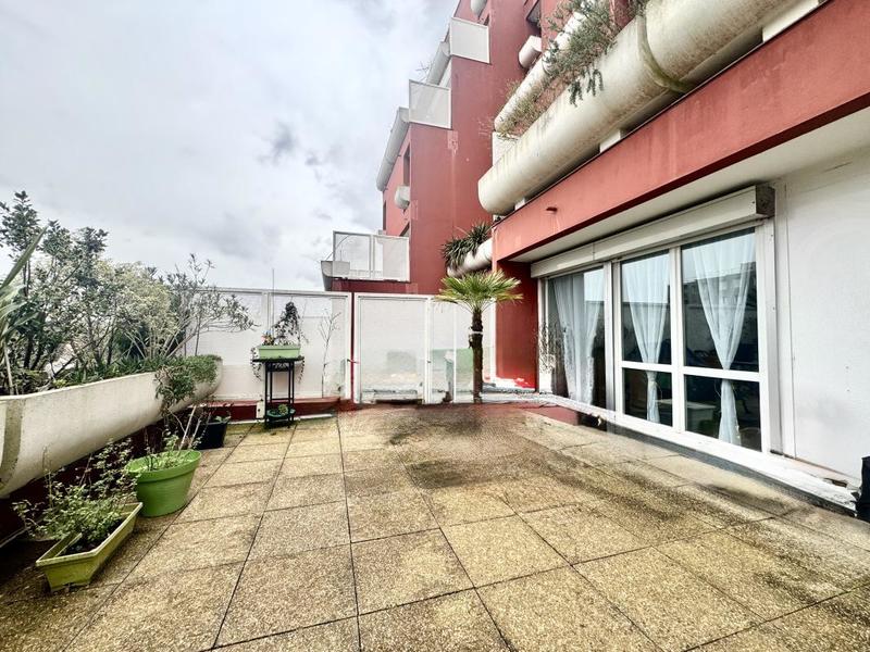 Appartement - 80 m² - 3 pièces