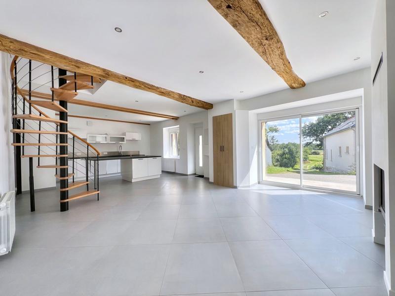 Maison - 95 m² - 5 pièces