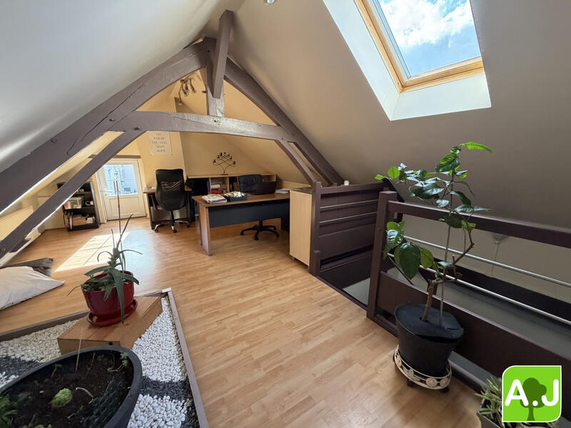 Maison ancienne - 145 m² - 8 pièces