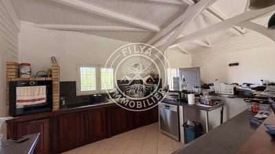 Maison - 172 m² - 5 pièces