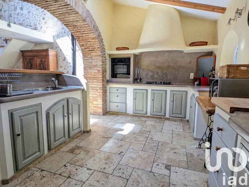 Maison - 200 m² - 7 pièces