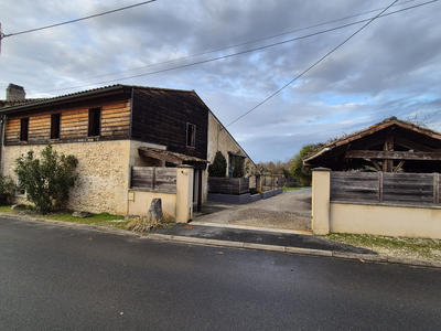 Maison - 231 m² - 6 pièces