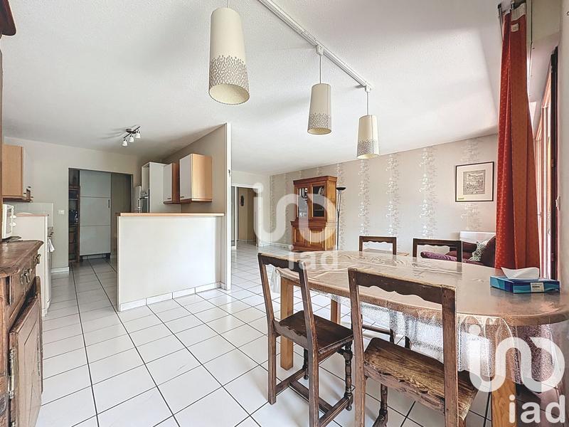 Appartement - 81 m² - 3 pièces